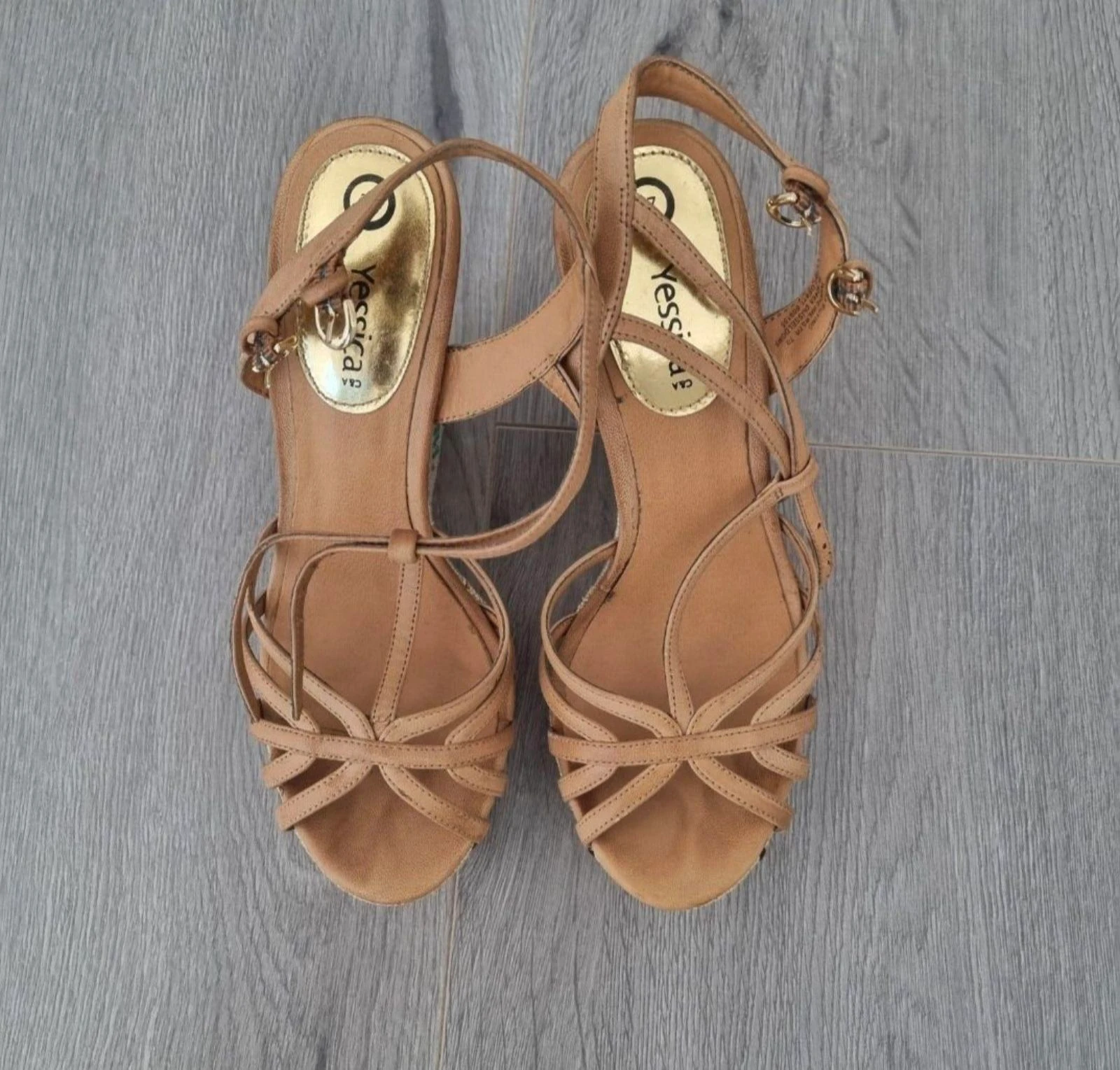Yessica C&A Ibiza Wedge Sandalen met Kralen & Borduursel – Maat 37